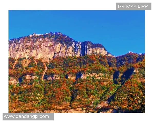 云峰漫跑 - 新乡南太行被“引爆”了!数千人齐动身